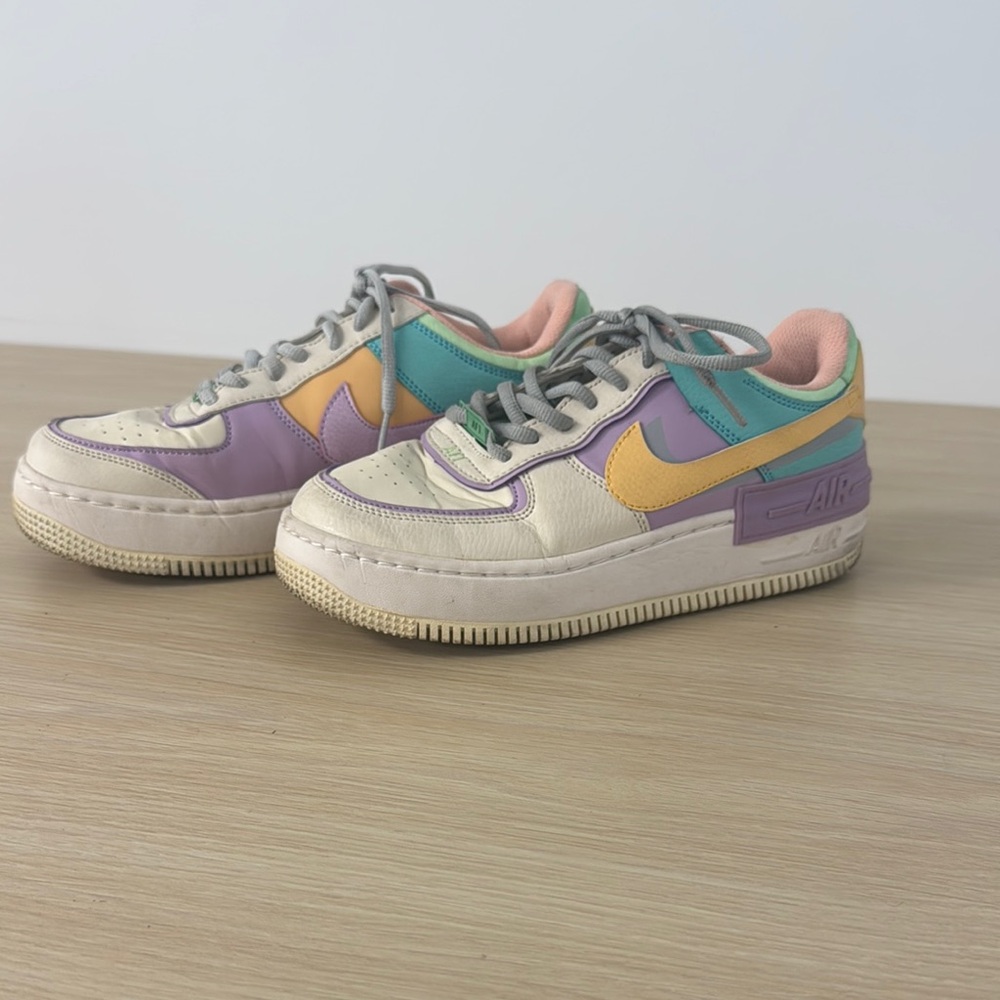 RETRO NIKE AIR FORCE ONES 🌀